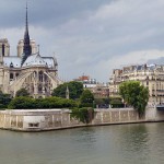 2CV Paris Tour : Visit Paris by 2CV! The Ile de la Cité