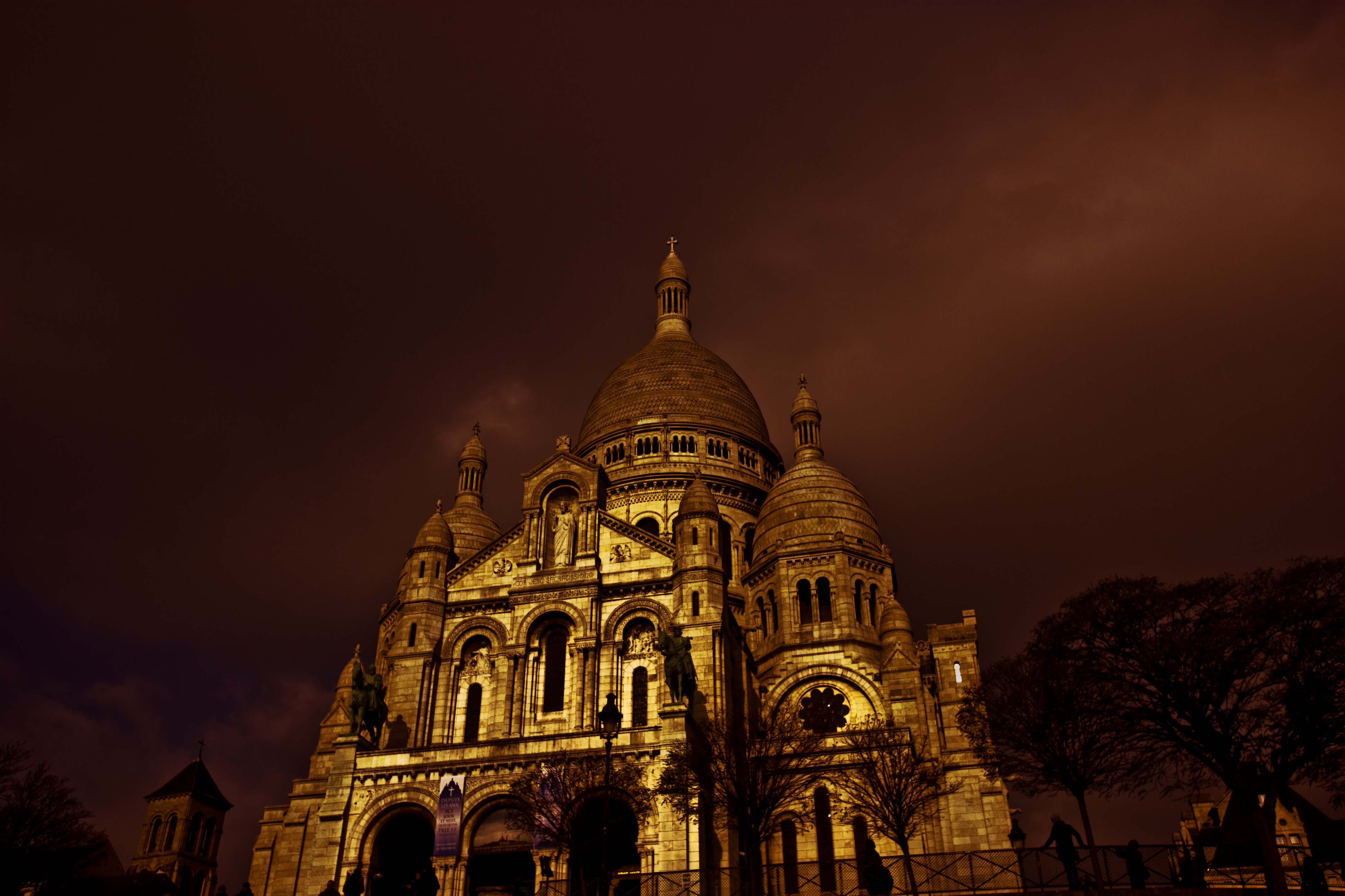 2CV Paris Tour - Montmartre By Night
