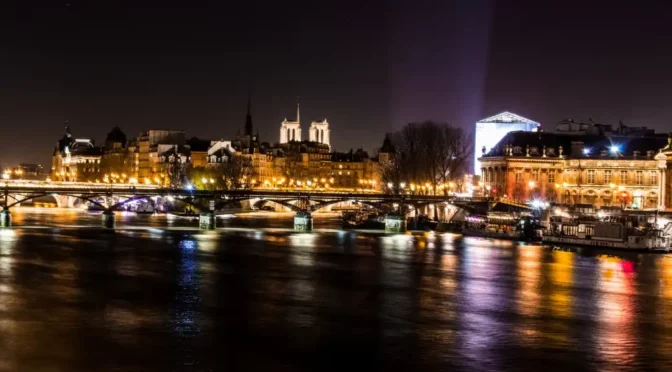 2CVParisTour : Visit Paris By 2CV - The Classic Tour